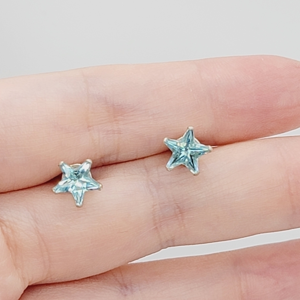 New Cerulean Blue Star CZ Stud Earrings